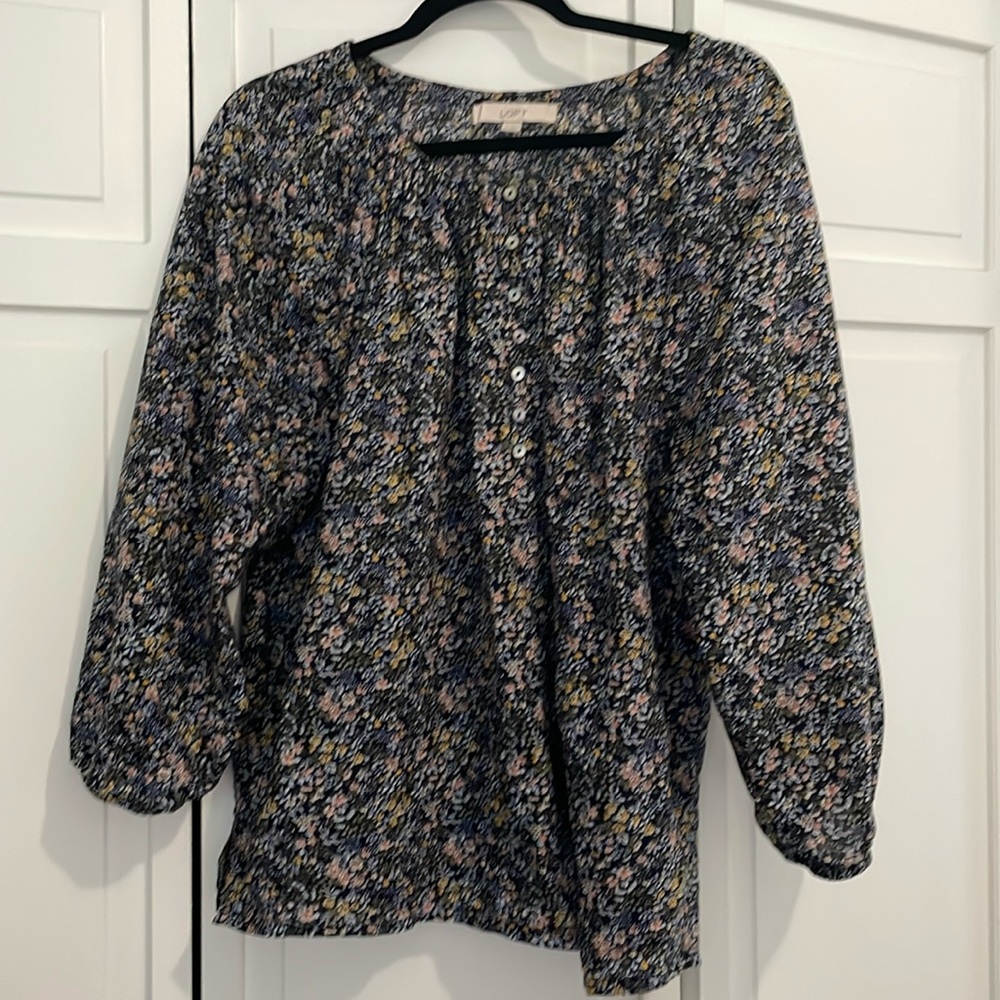 *clearance make an offer* Flowy LOFT Blouse